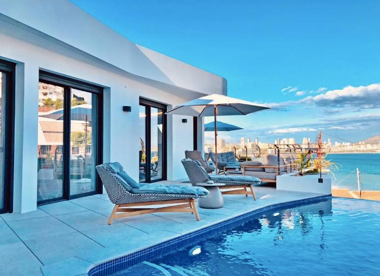 Luxurioeses Apartment In Benidorm Mit Pool 외부 사진