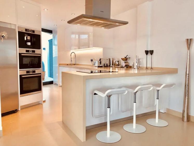 Luxurioeses Apartment In Benidorm Mit Pool 외부 사진