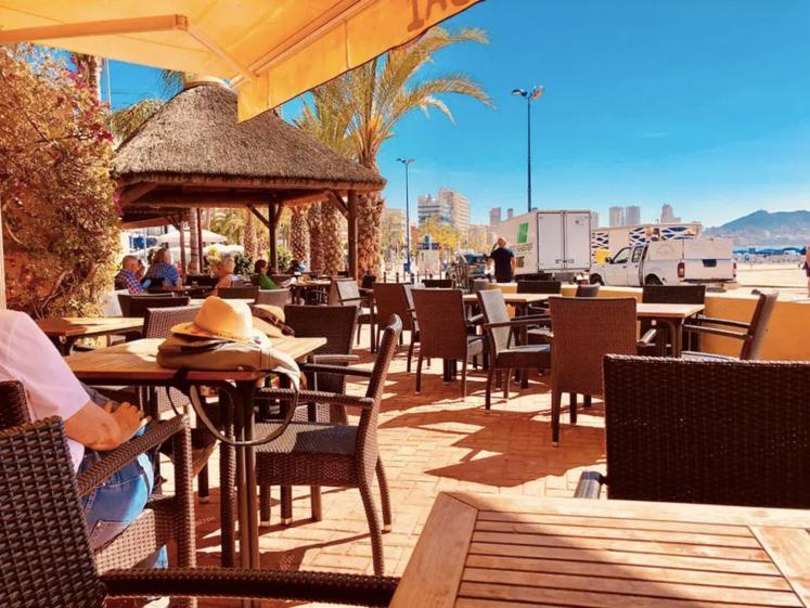 Luxurioeses Apartment In Benidorm Mit Pool 외부 사진